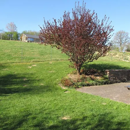 Vakantiehuis Lovely Holiday In Heilrimont With Garden